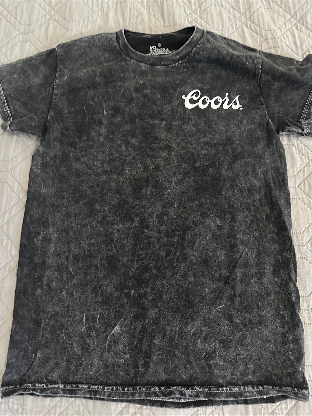 Coors Women's Short Sleeve Tee in Washed Black